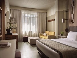 小型套房, 城市景观 | 1 多间卧室、客房内保险箱、隔音、免费 WiFi