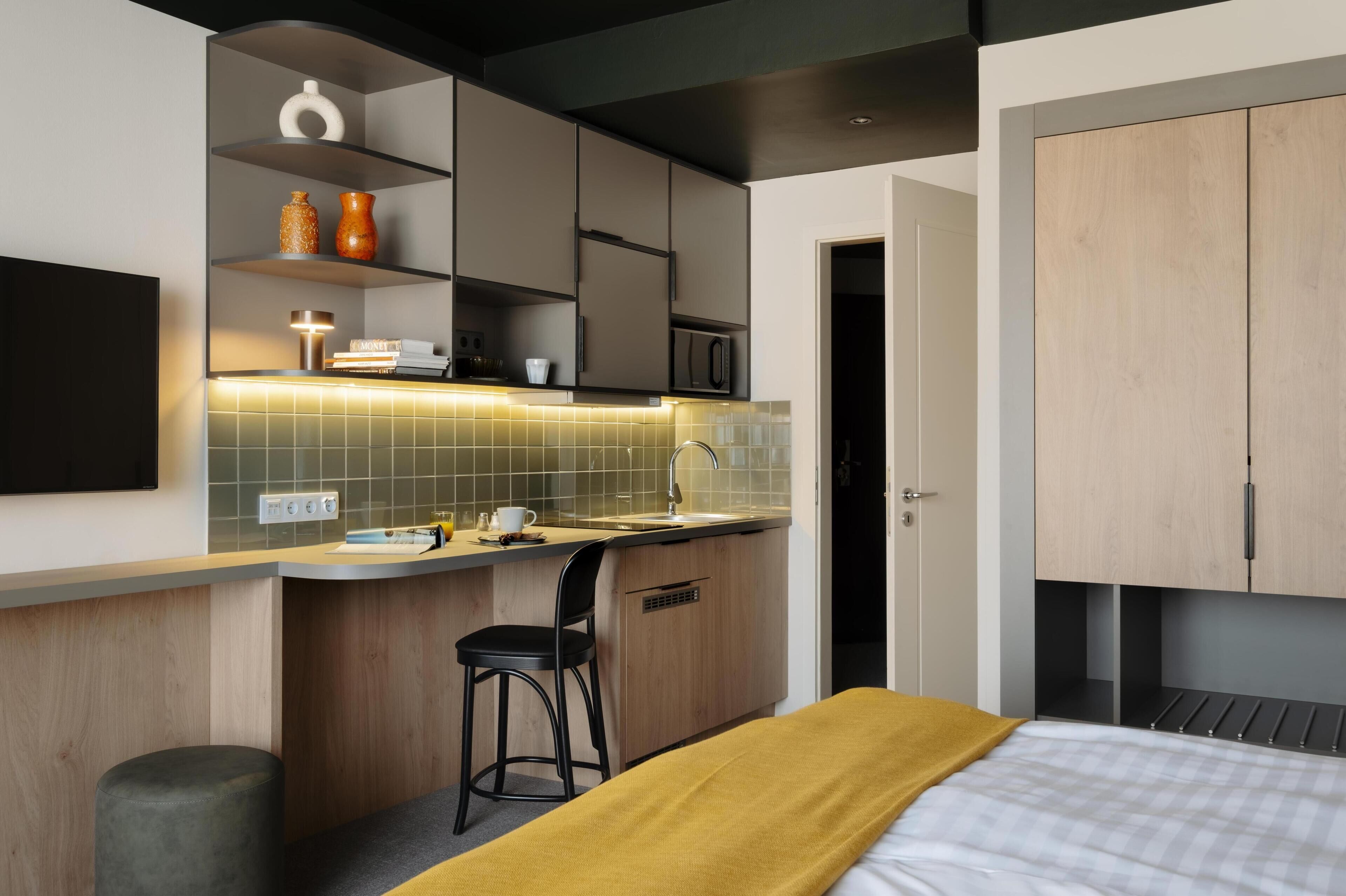 Studio | Hypo-allergenic bedding, minibar, in-room safe, desk