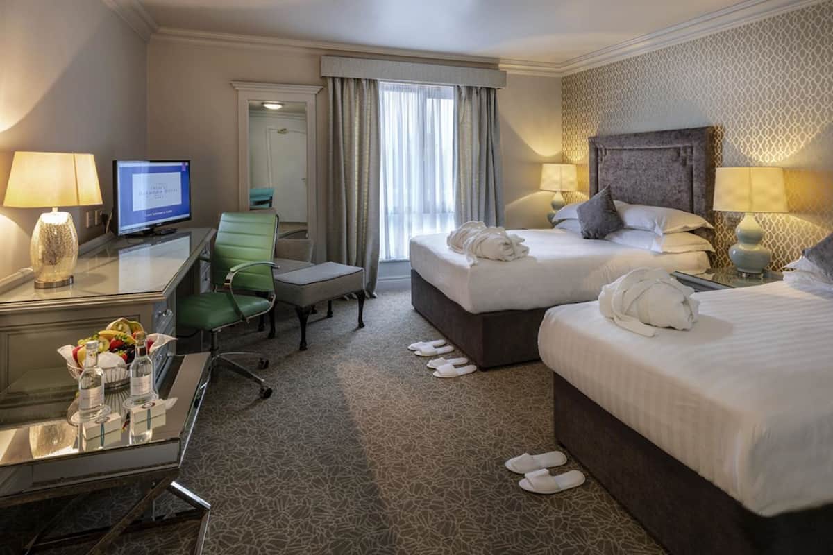 hypo-allergenic bedding, in-room safe, desk, iron/ironing board