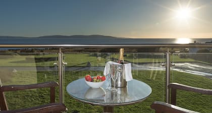 Connemara Coast Hotel