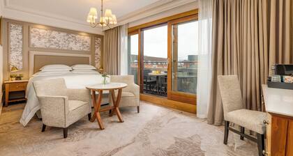 Brooks Hotel