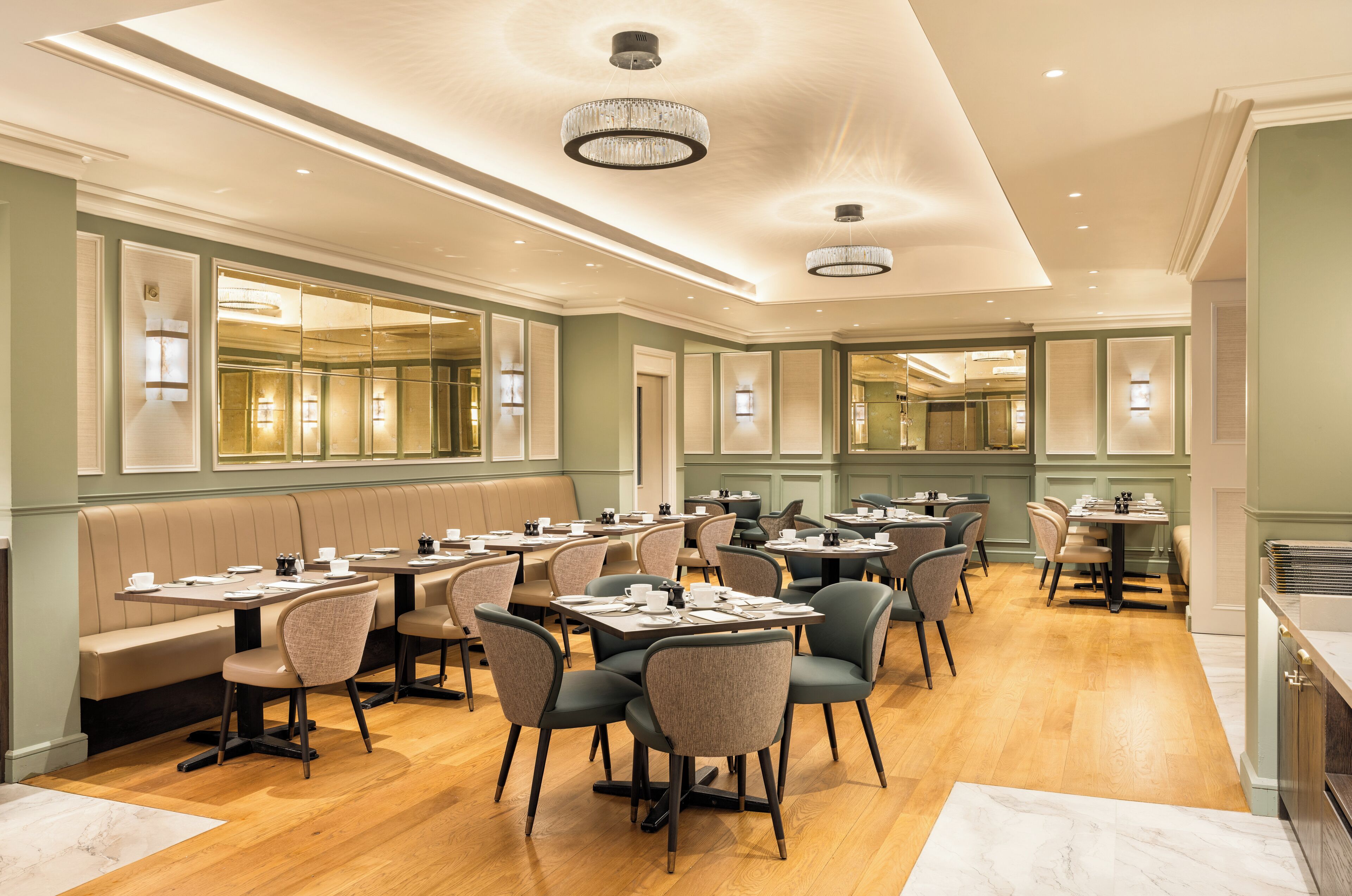 daily full breakfast (eur 17.50 per person)