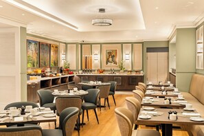 Daily full breakfast for a fee - Brooks Hotel (Dublin)
