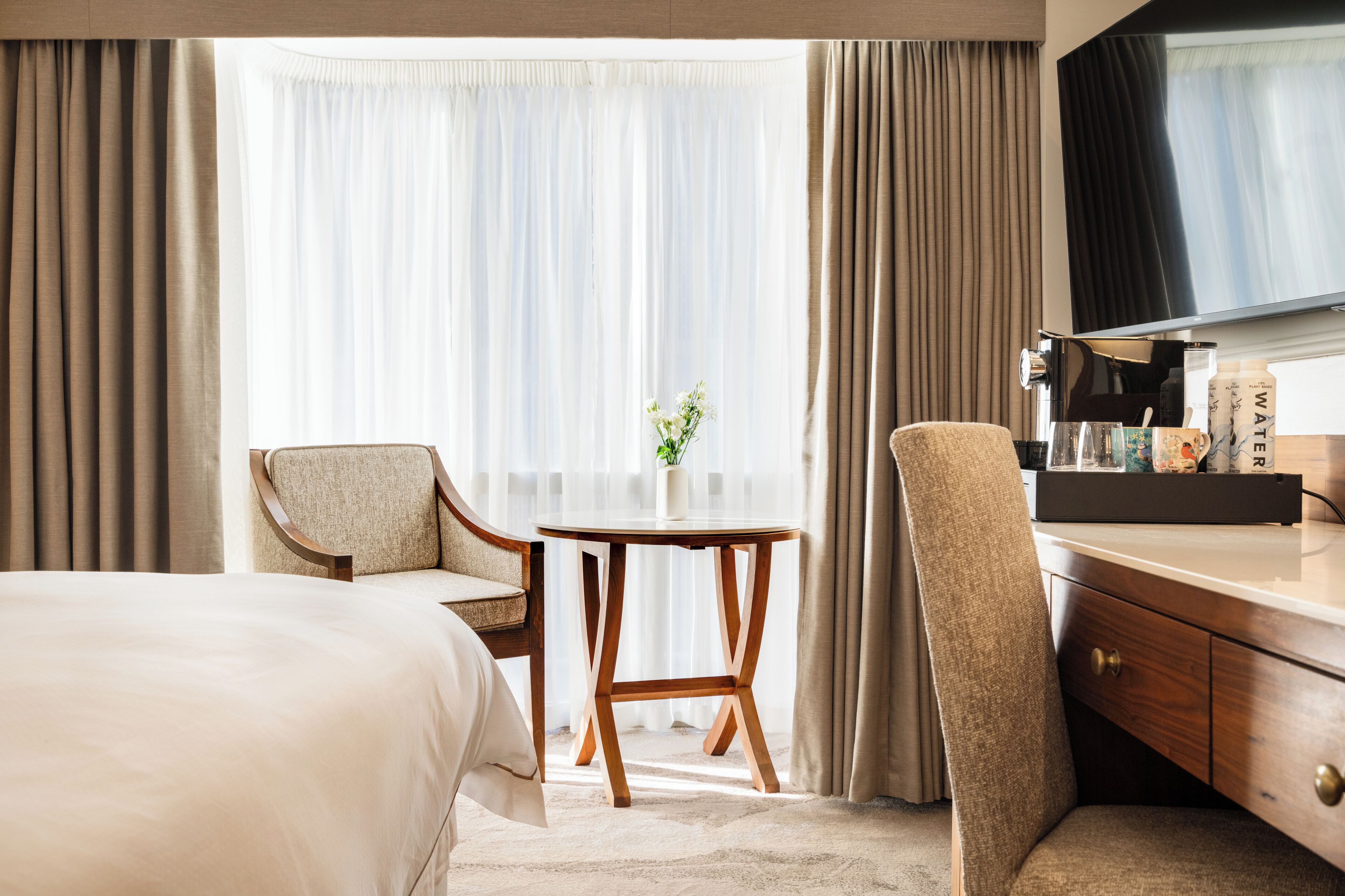 1 bedroom, premium bedding, minibar, in-room safe