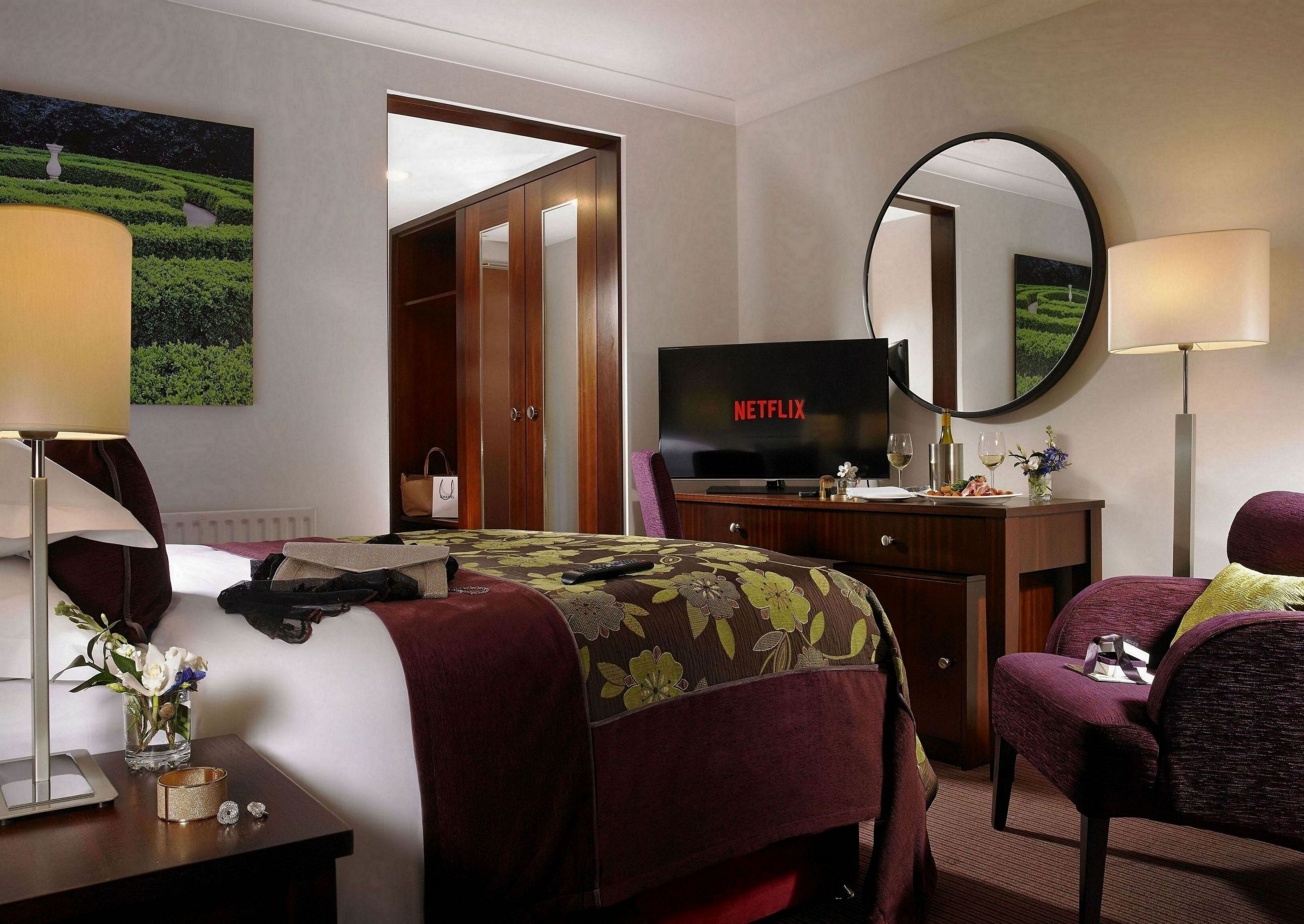 In-room safe, desk, iron/ironing board, free WiFi