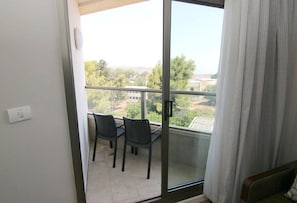 Hod Room with Balcony | Balcon