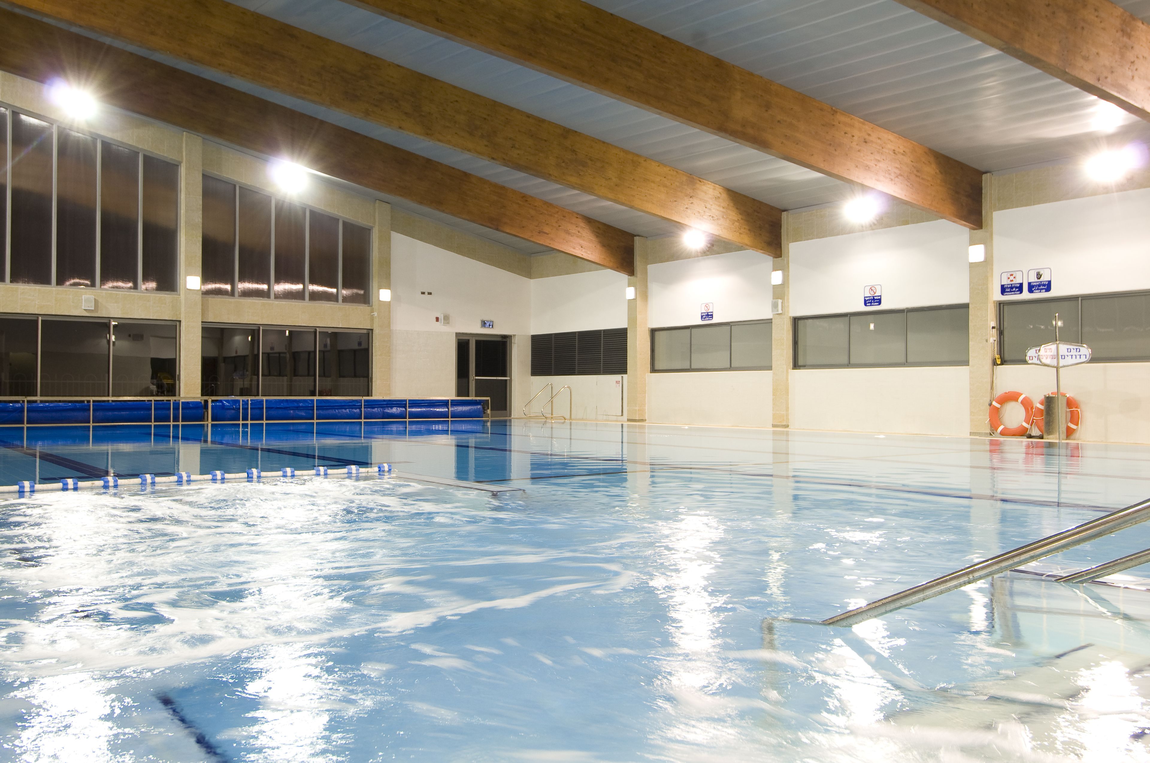 indoor pool, pool loungers