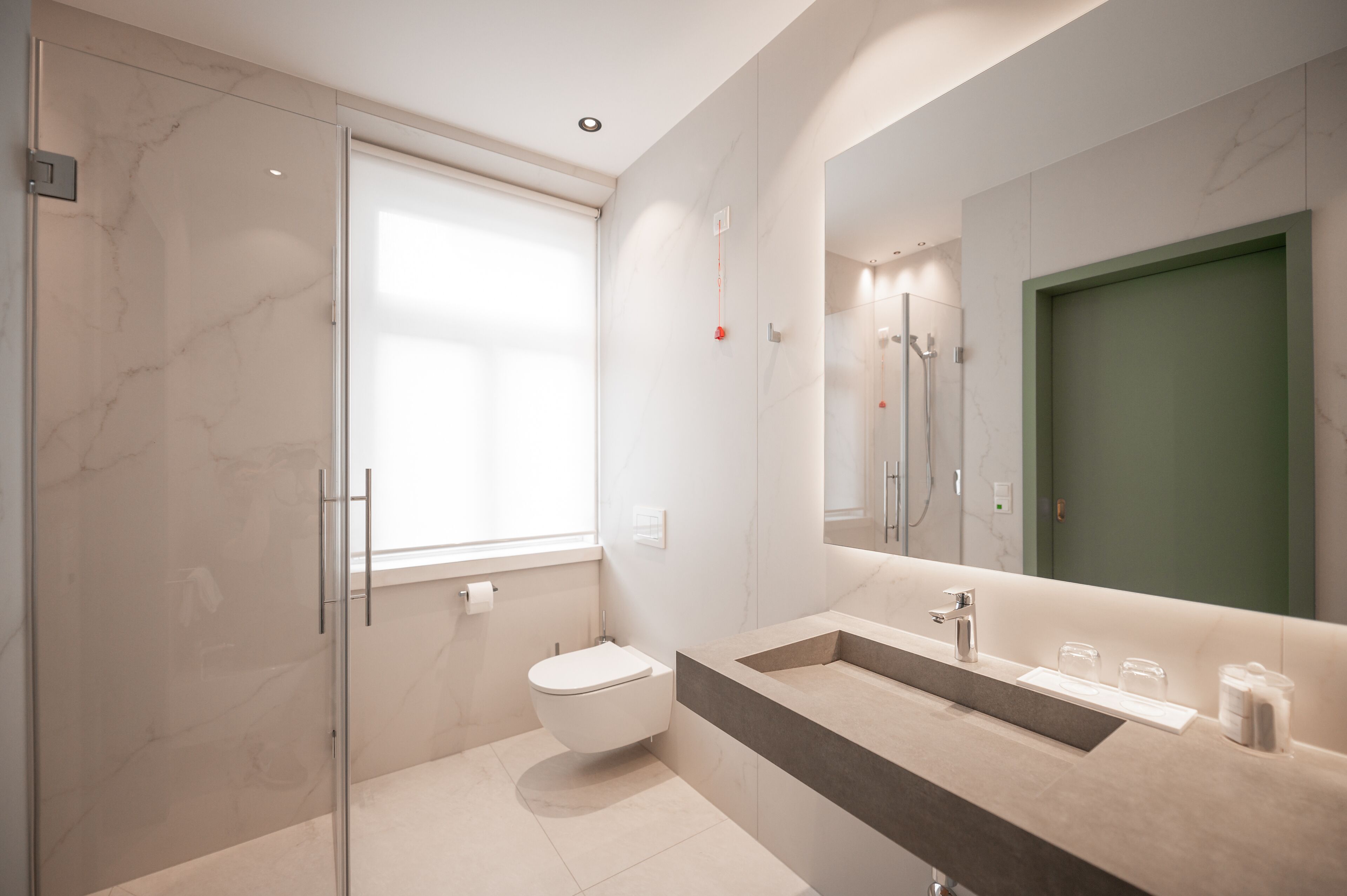 deluxe double or twin room | hypo-allergenic bedding, down duvets, minibar, in-room safe