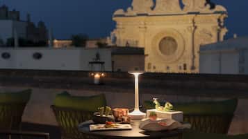 Lunch and dinner served, Mediterranean cuisine