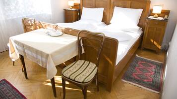 Minibar, coffres-forts dans les chambres, décoration personnalisée