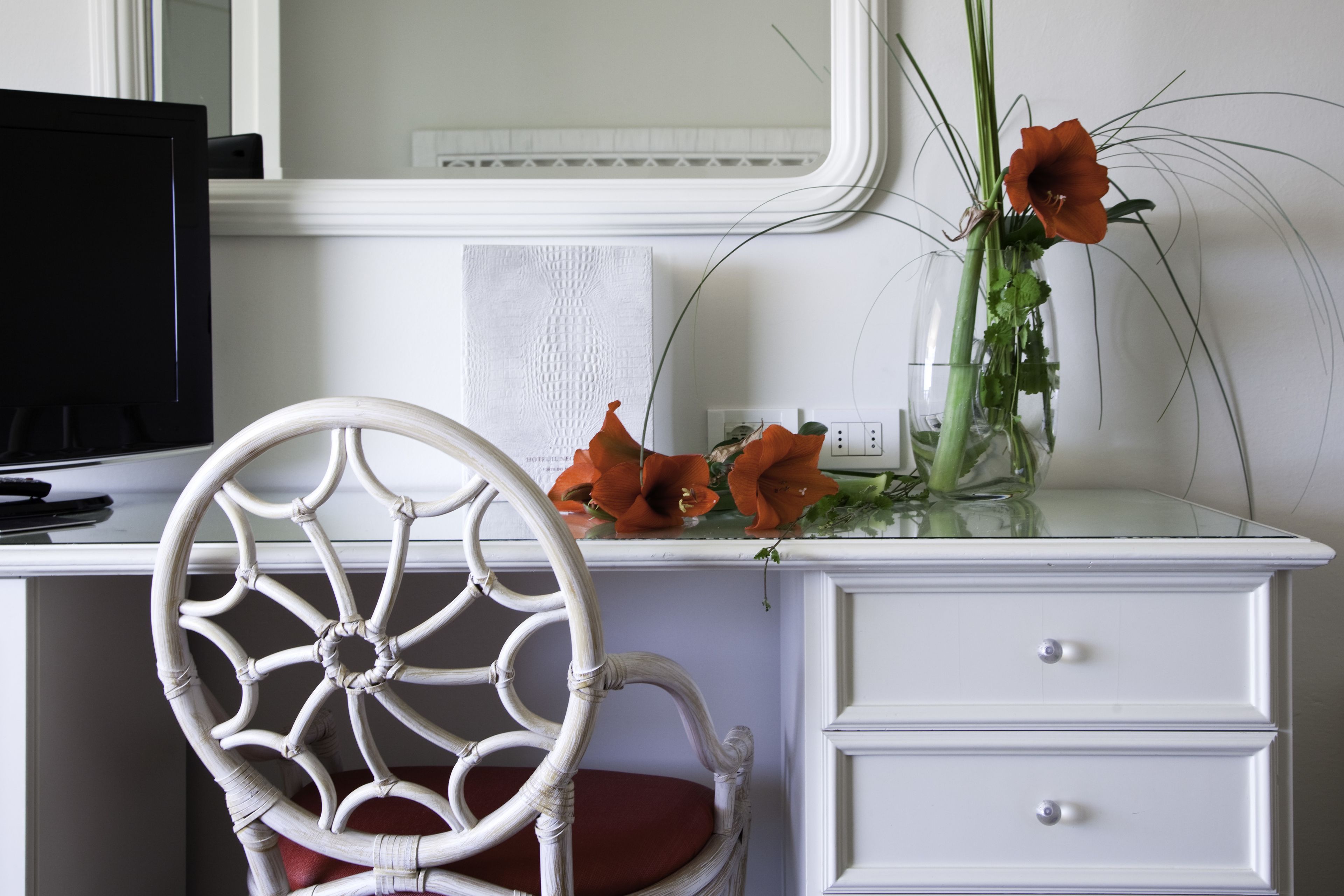 minibar, in-room safe, desk, blackout curtains