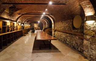 供应晚餐，地方菜