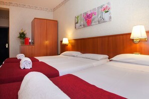 In-room safe, desk, free cots/infant beds, free WiFi - Hotel Kappa (Mestre)