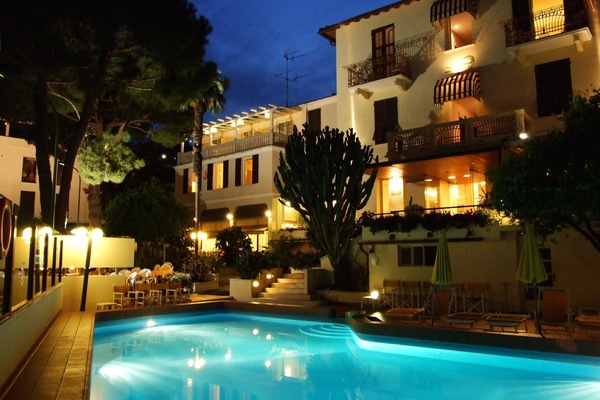 Outdoor pool, pool umbrellas, pool loungers