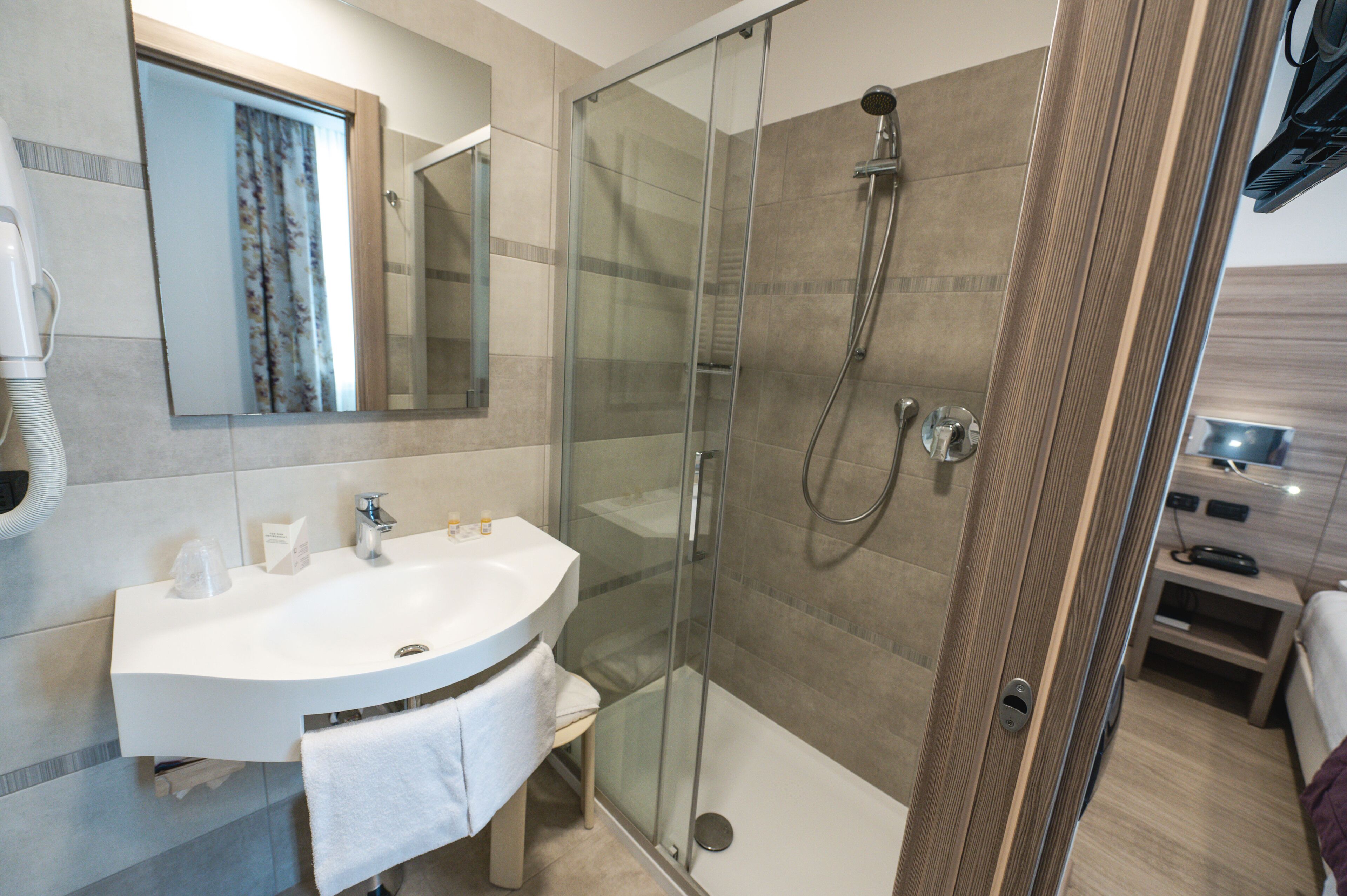 comfort triple room | bathroom | free toiletries, hair dryer, towels