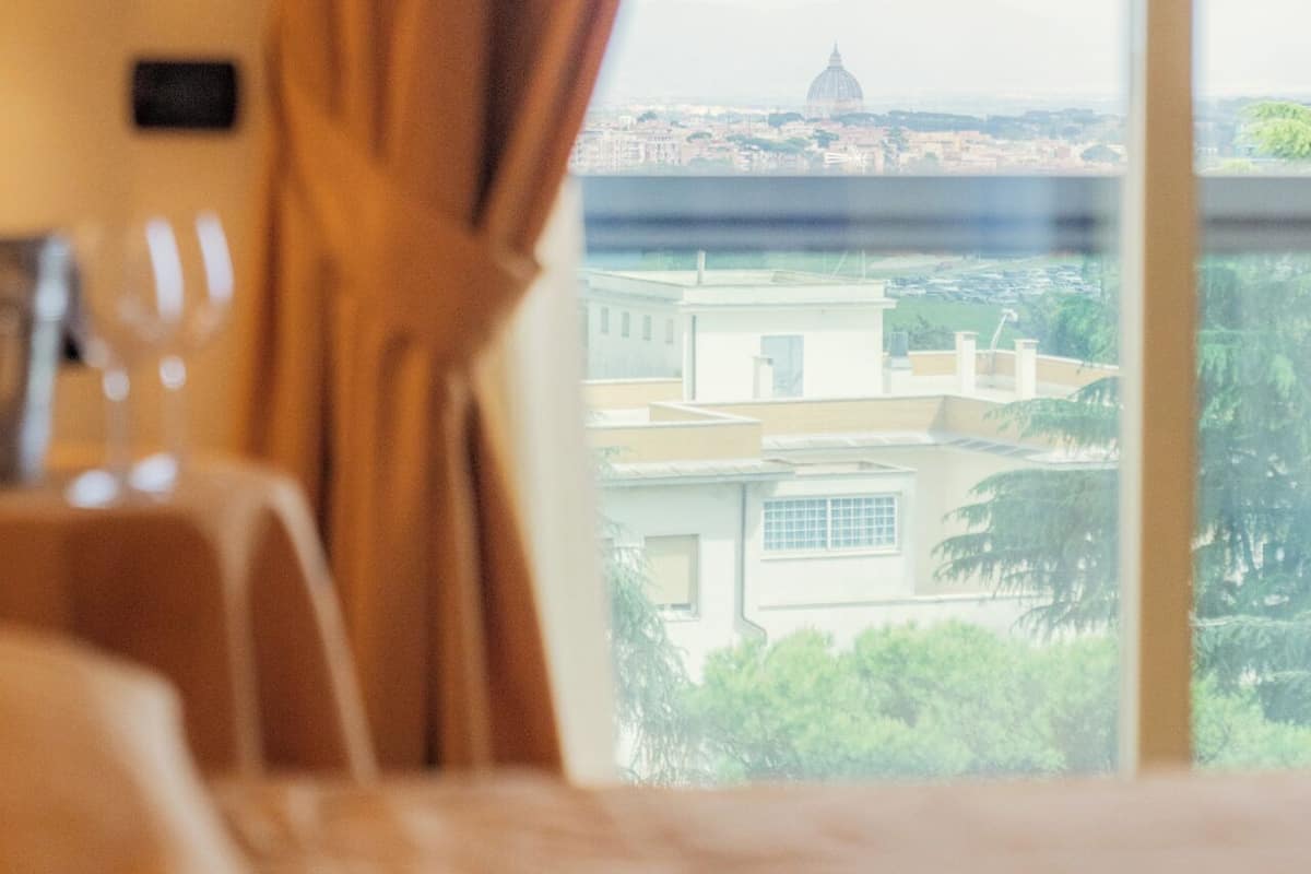 Minibar, in-room safe, desk, blackout drapes