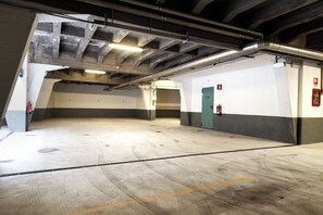 Self parking (EUR 5 per night)