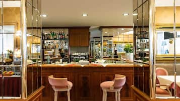 Bar (in der Unterkunft)