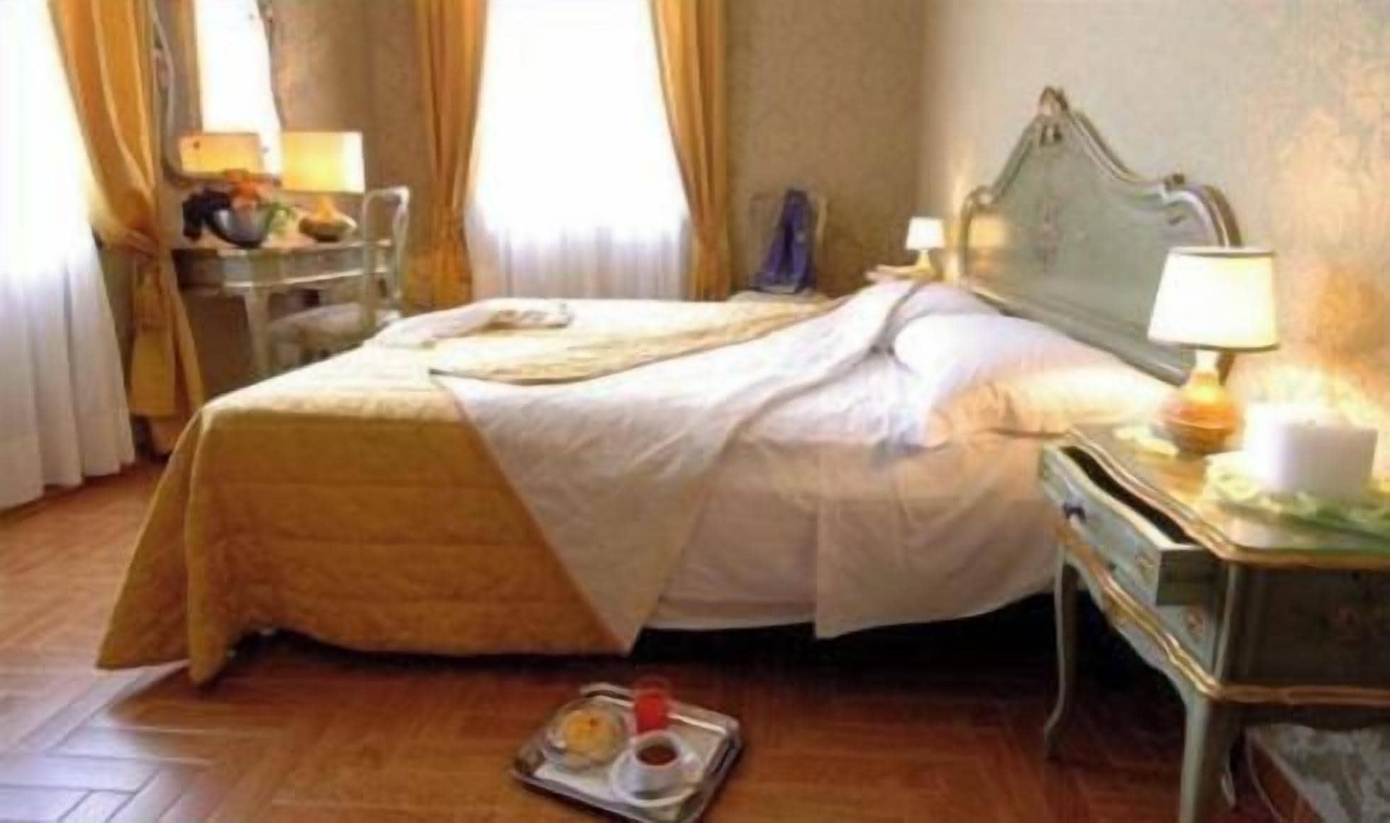 Photo - Hotel Canal