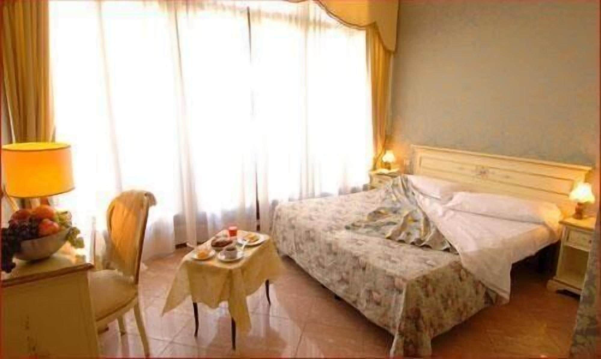 Photo - Hotel Canal