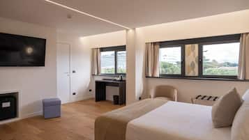 Literie de qualité supérieure, coffres-forts dans les chambres, bureau