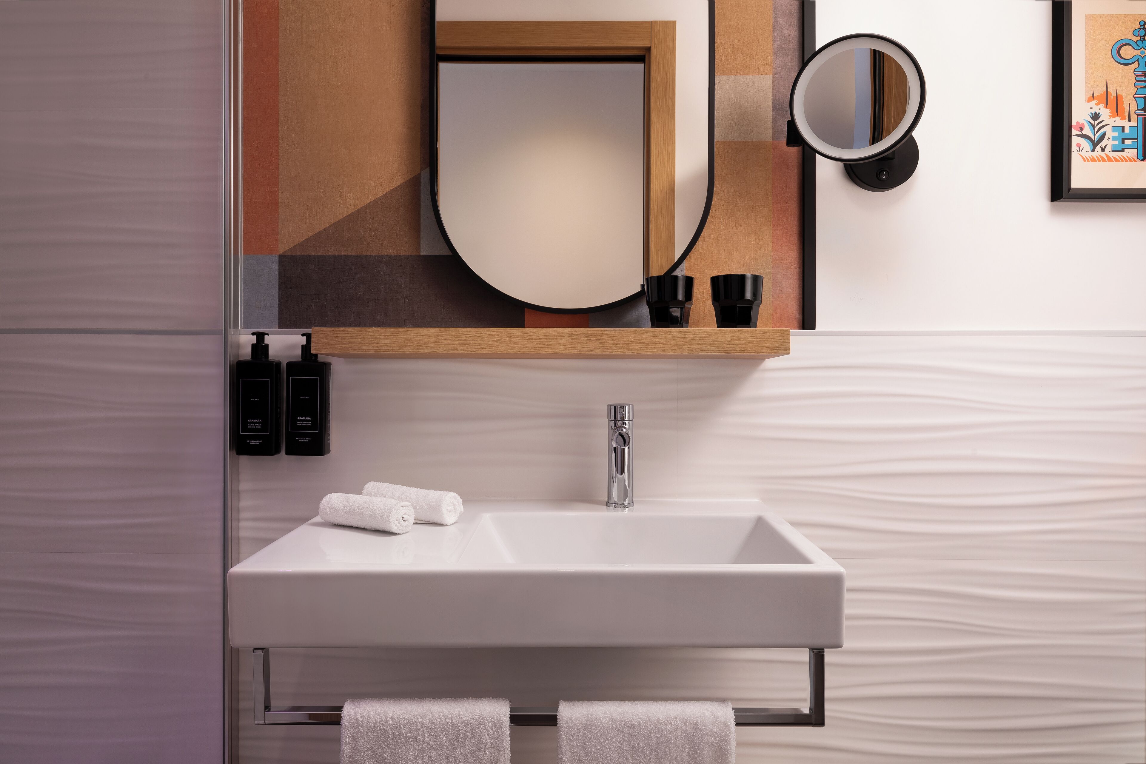 superior room, 1 king bed | bathroom | shower, eco-friendly toiletries, hair dryer, bidet