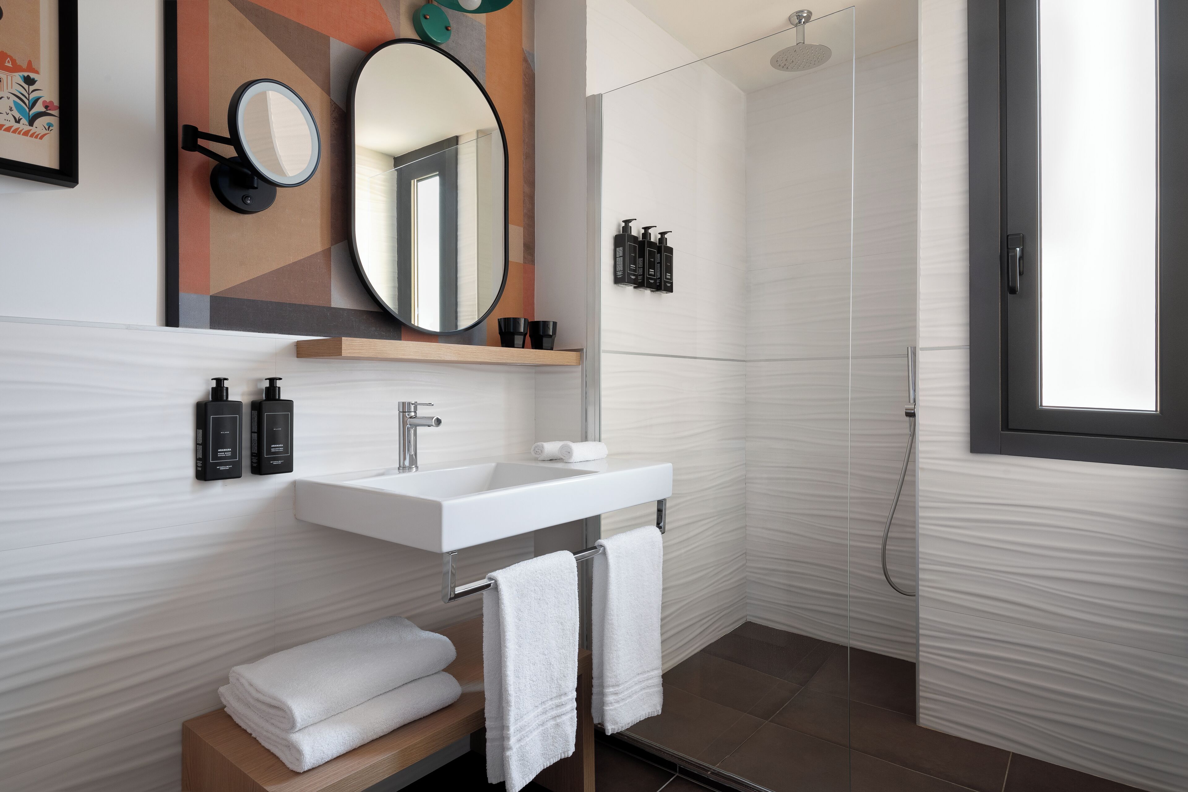 room, 1 king bed, balcony (terrace) | bathroom | shower, eco-friendly toiletries, hair dryer, bidet