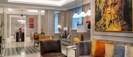 Royal Suite, 1 Bedroom, Non Smoking, City View | Interior