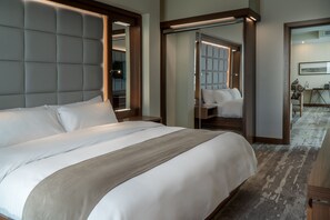 1 bedroom, premium bedding, Tempur-Pedic beds, minibar