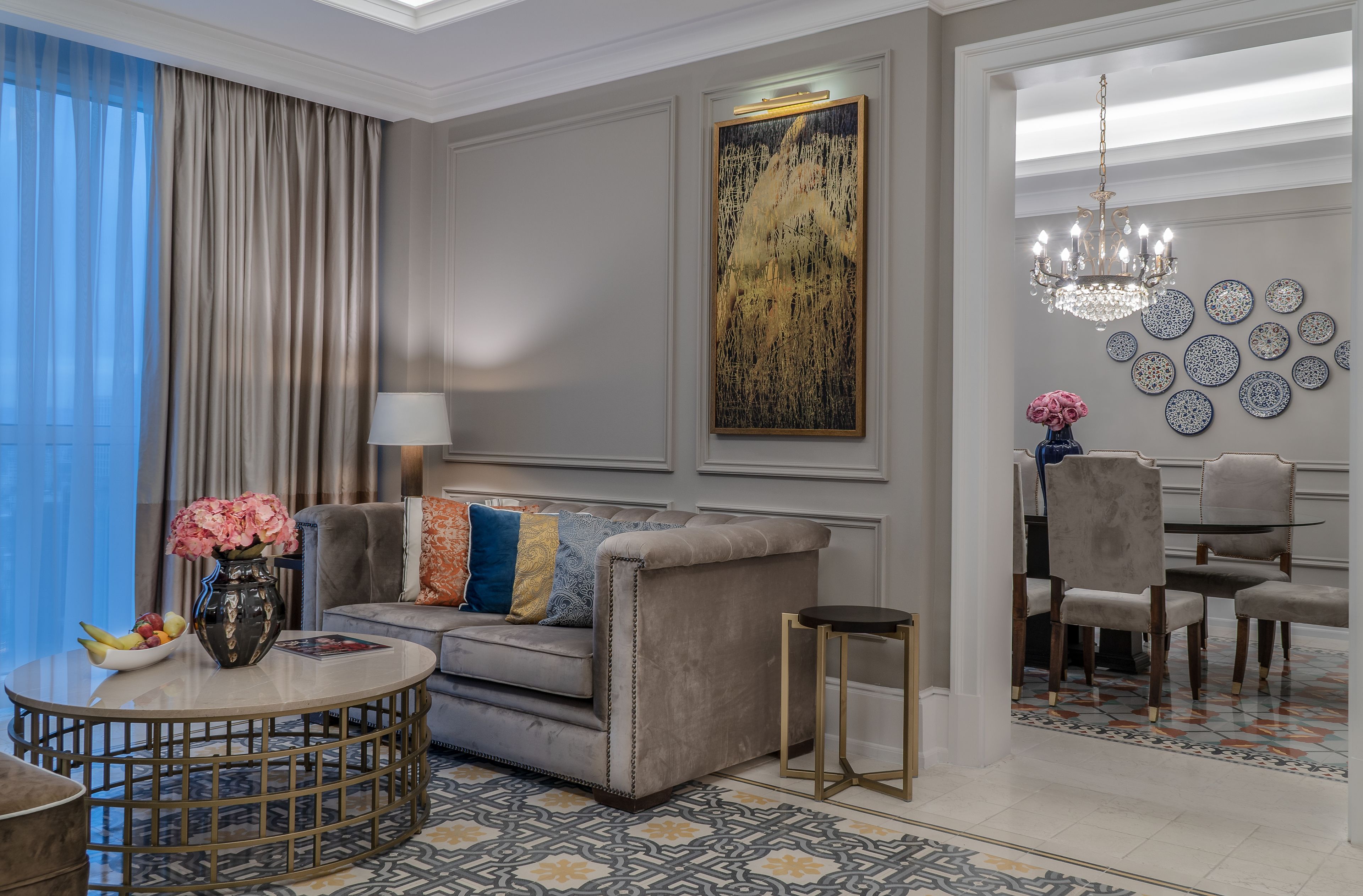 Suite Royal, 1 kamar tidur, Bebas Asap Rokok, pemandangan kota | Area keluarga | Televisi LCD 32-inci dengan saluran TV satelit dan TV
