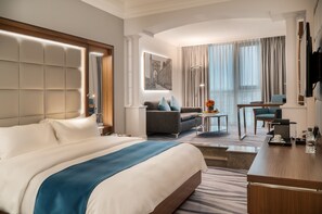 Executive-Zimmer, 1 Schlafzimmer | 1 Schlafzimmer, hochwertige Bettwaren, Tempur-Pedic-Betten, Minibar