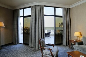 Premium Junior Suite with Sea View | Egyptian cotton sheets, premium bedding, Select Comfort beds, minibar