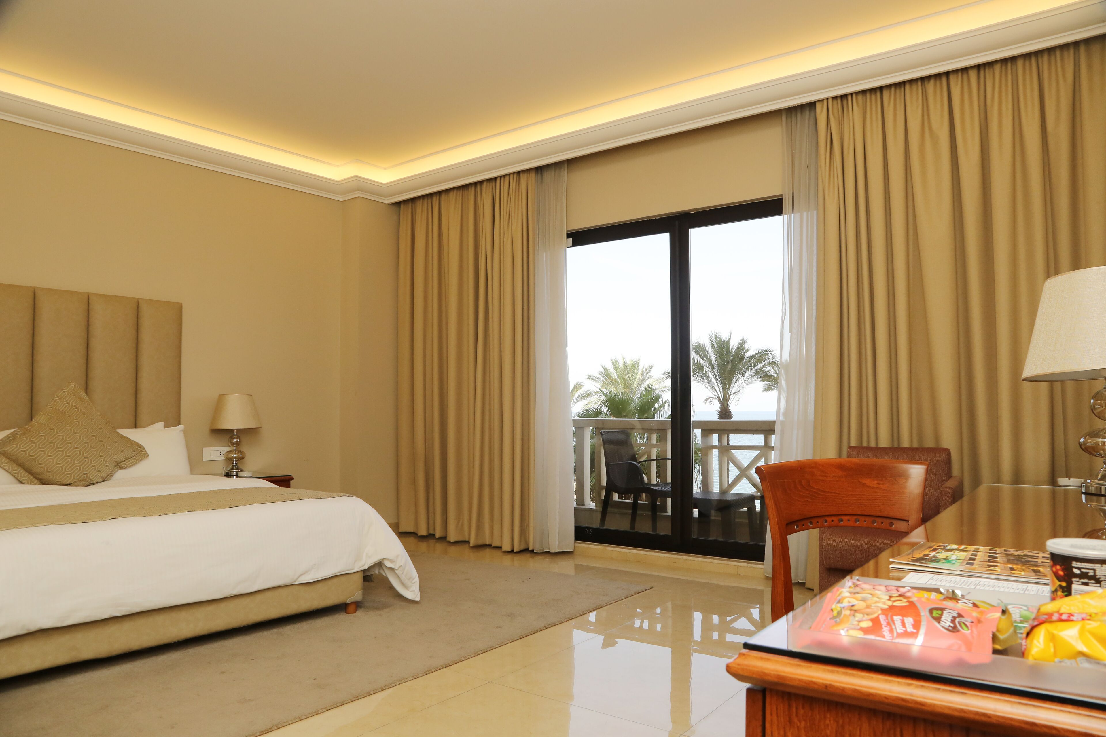 egyptian cotton sheets, premium bedding, select comfort beds, minibar