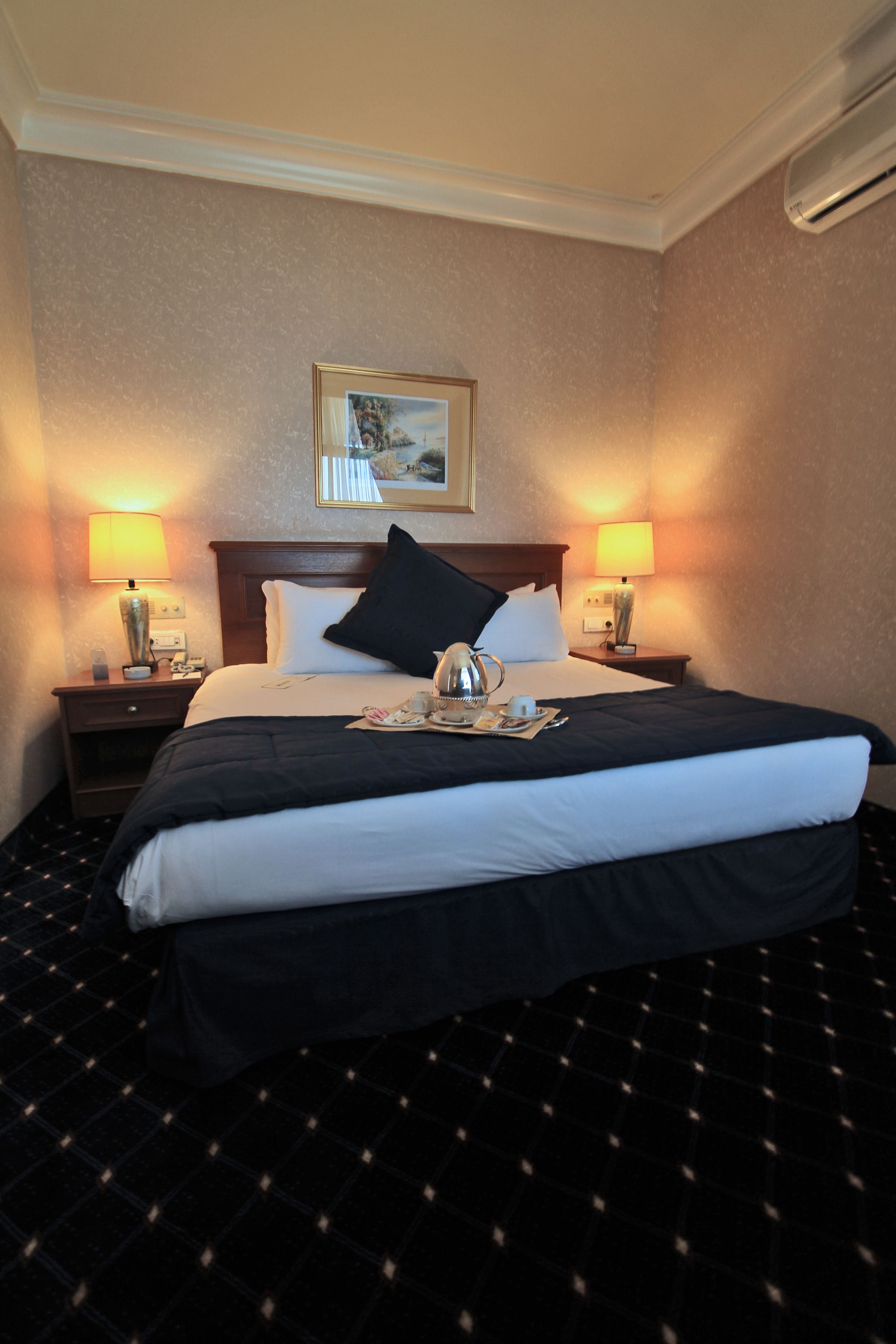 presidential suite, smoking, sea view | egyptian cotton sheets, premium bedding, select comfort beds, minibar