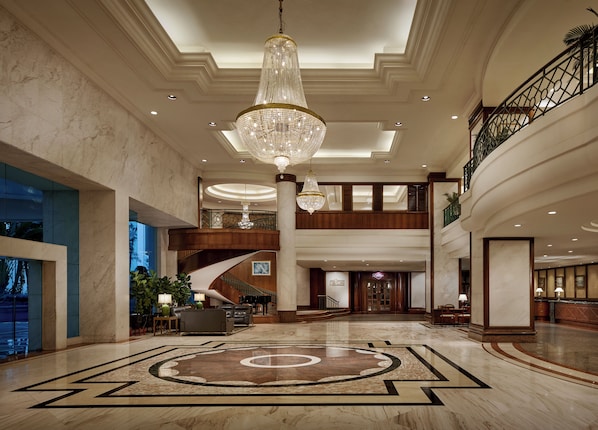 Lobby - Gurney Bay Hotel, A PARKROYAL PARTNER HOTEL (George Town)