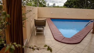 Outdoor pool, pool loungers