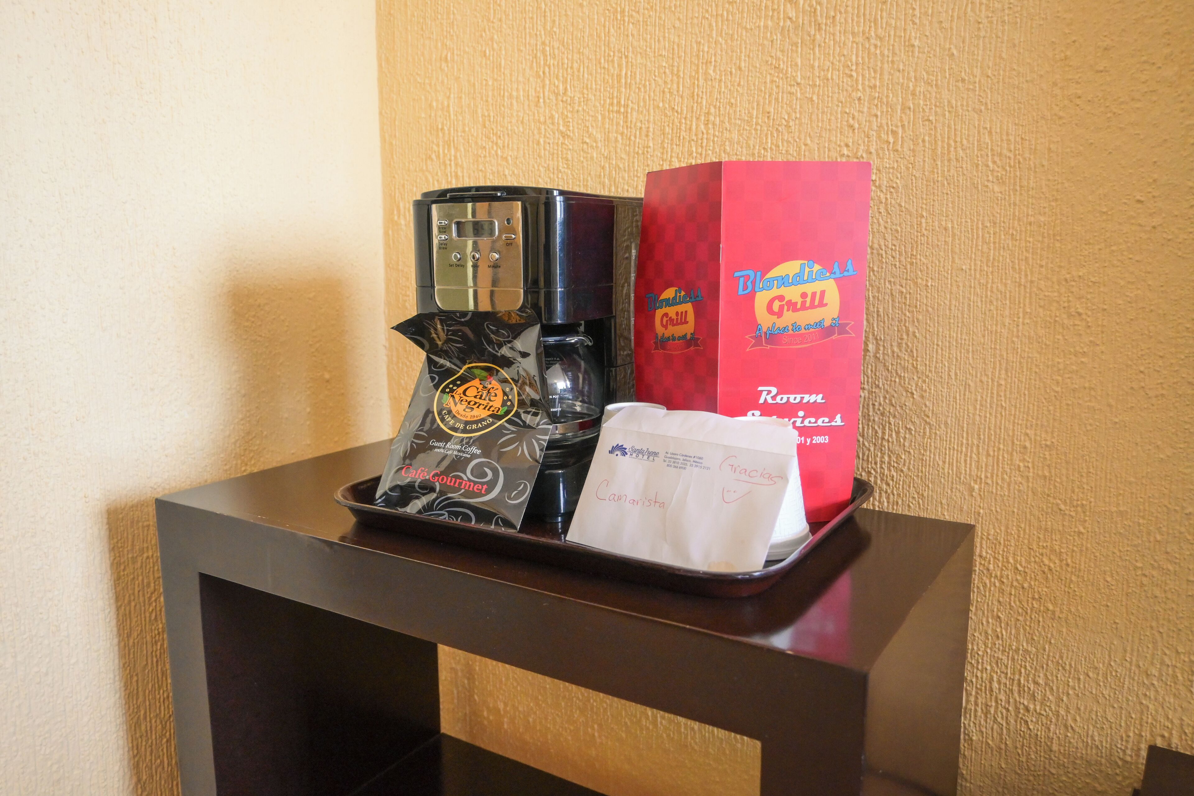 standard room, 1 king bed | premium bedding, in-room safe, blackout curtains, soundproofing