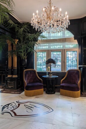 Reception - Apollofirst Boutique Hotel (Amsterdam)