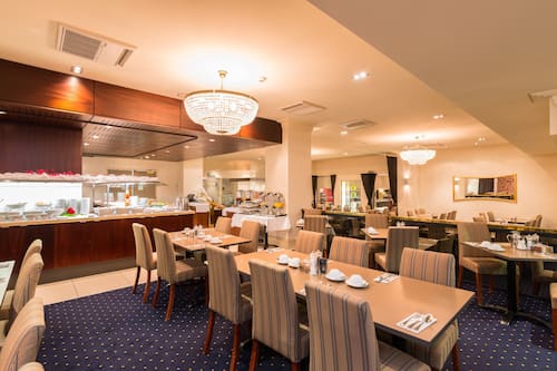 Daily buffet breakfast for a fee