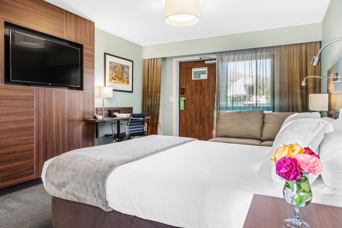 In-room safe, desk, laptop workspace, blackout drapes