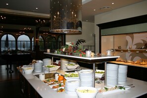 Inbegriffenes Frühstücksbuffet unter der Woche