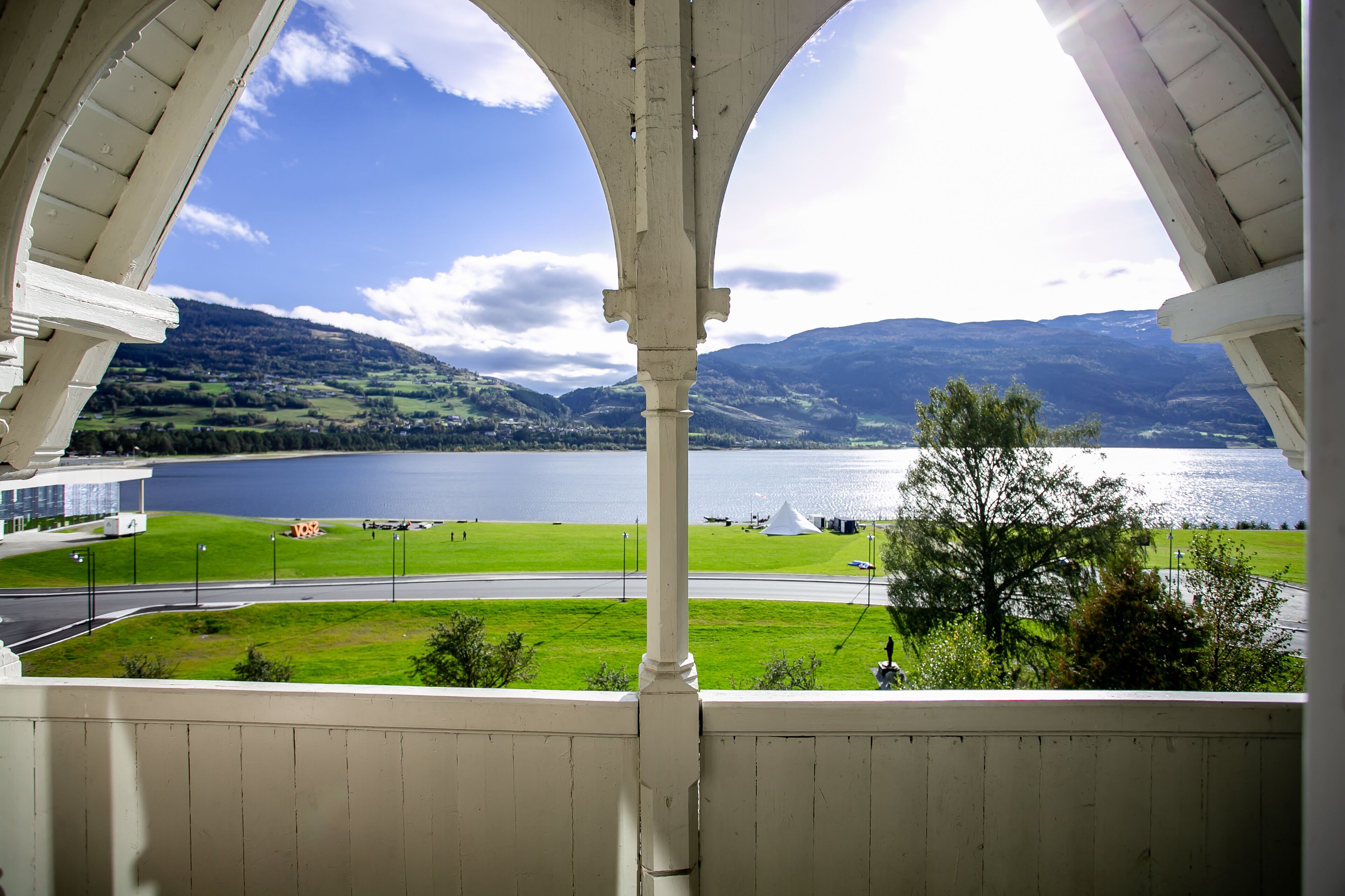 room (upgraded) | balcony view