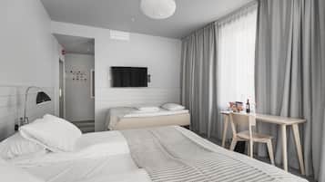 1 bedroom, pillowtop beds, desk, laptop workspace