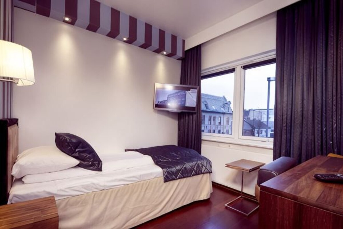 Compact Single Room