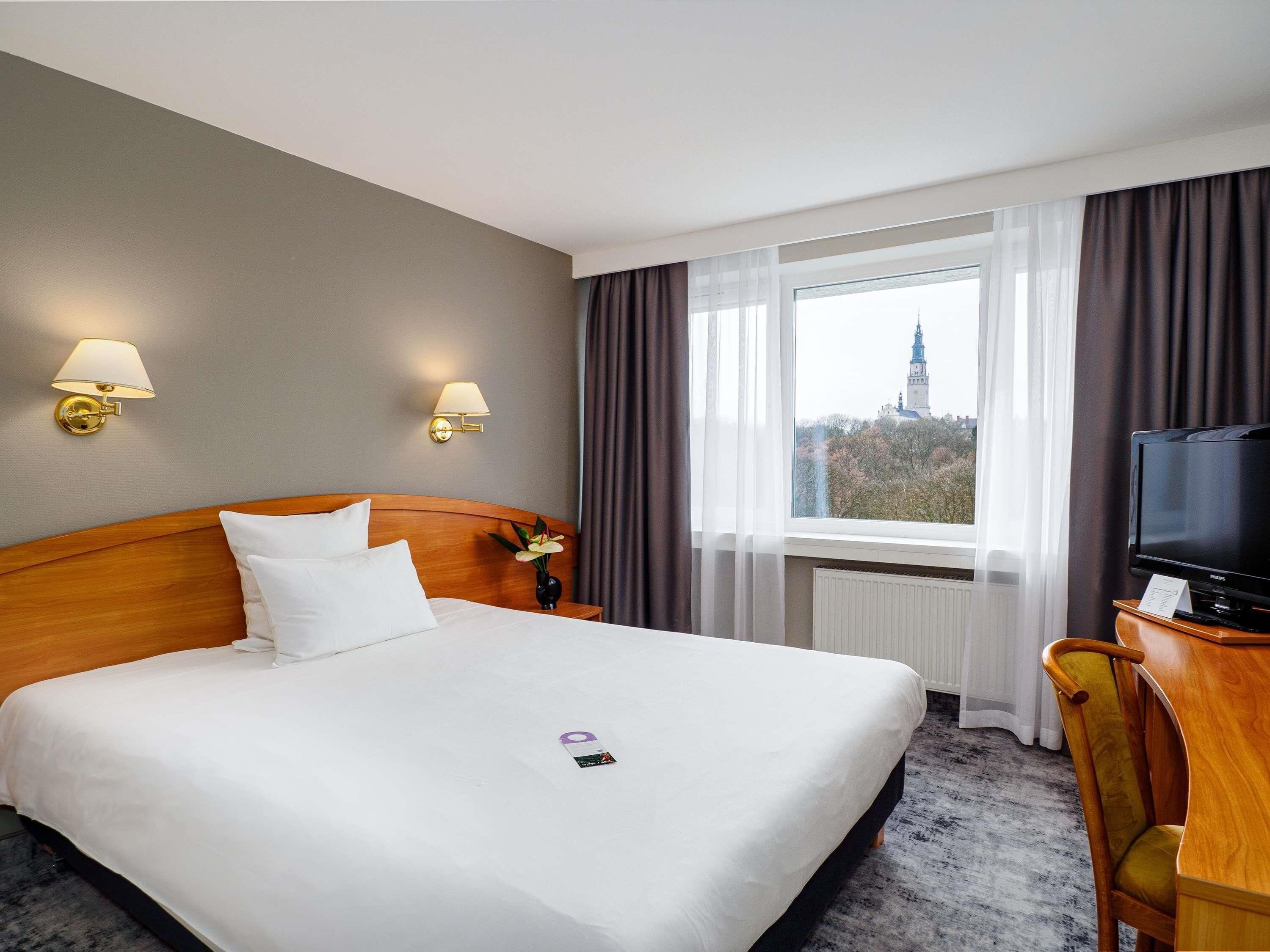 Superior Room, 1 Double Bed, Park View | Minibar, desk, blackout drapes, rollaway beds