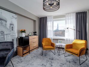 Deluxe Suite, 1 Double Bed with Sofa bed | 1 bedroom, minibar, desk, blackout drapes