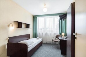 Standard Single Room | Iron/ironing board, free WiFi, bed sheets - Hotel Alf (Krakow)
