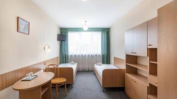 Standard Twin Room | Iron/ironing board, free WiFi, bed sheets