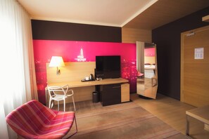 Comfort Double Room | Hypo-allergenic bedding, desk, laptop workspace, blackout curtains - Hotel Cristal (Bialystok)