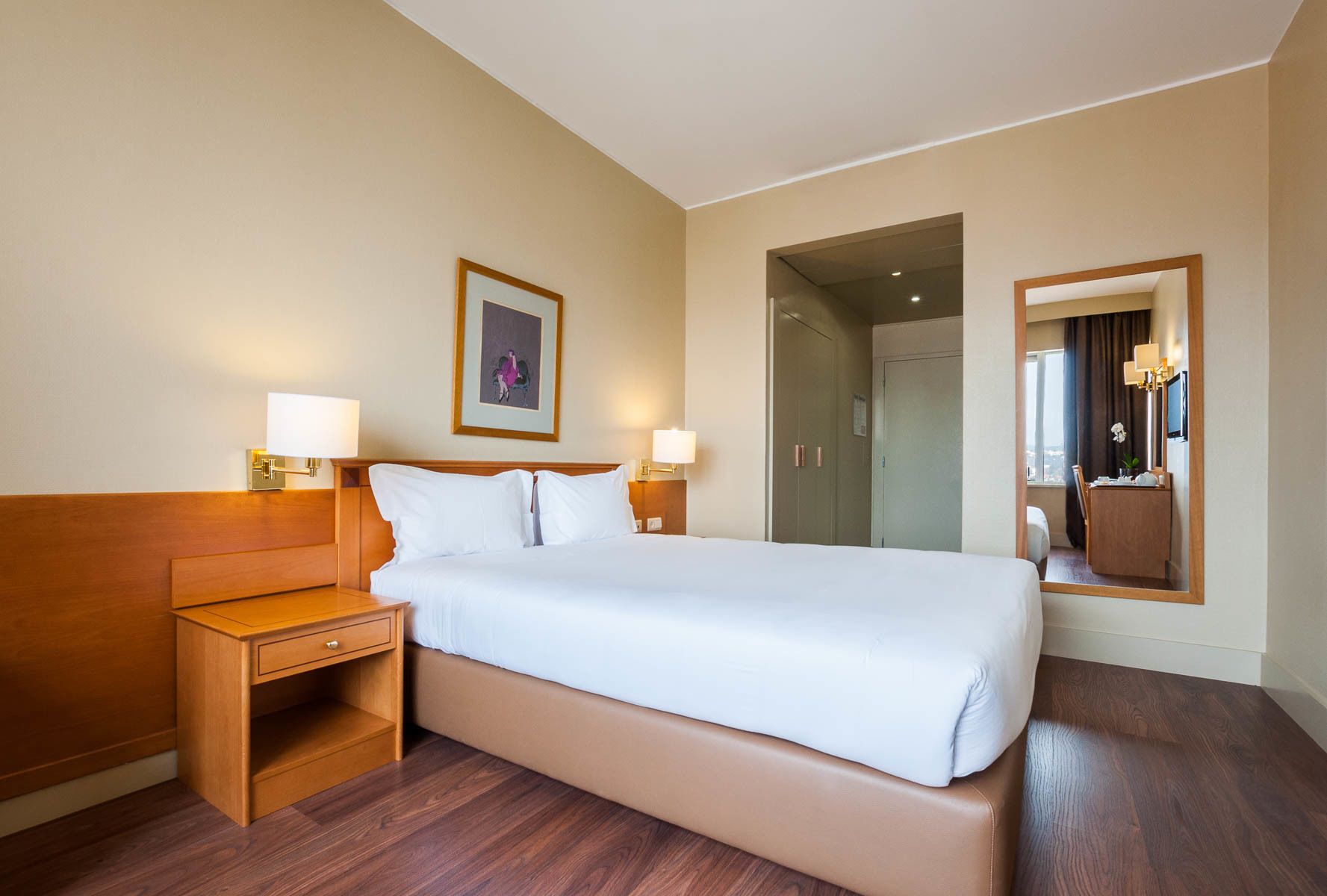 double room | minibar, in-room safe, desk, blackout curtains